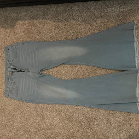 Multiple Shirts & Jeans - Picture 7 of 10